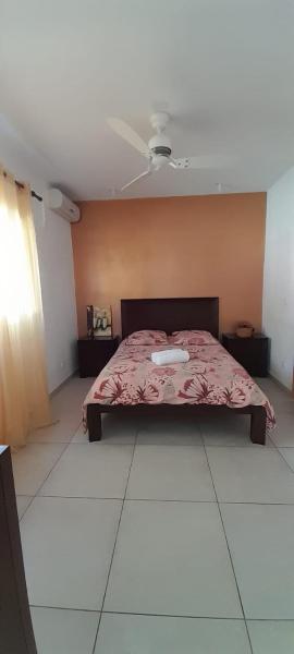 Chambre privé avec accès piscine